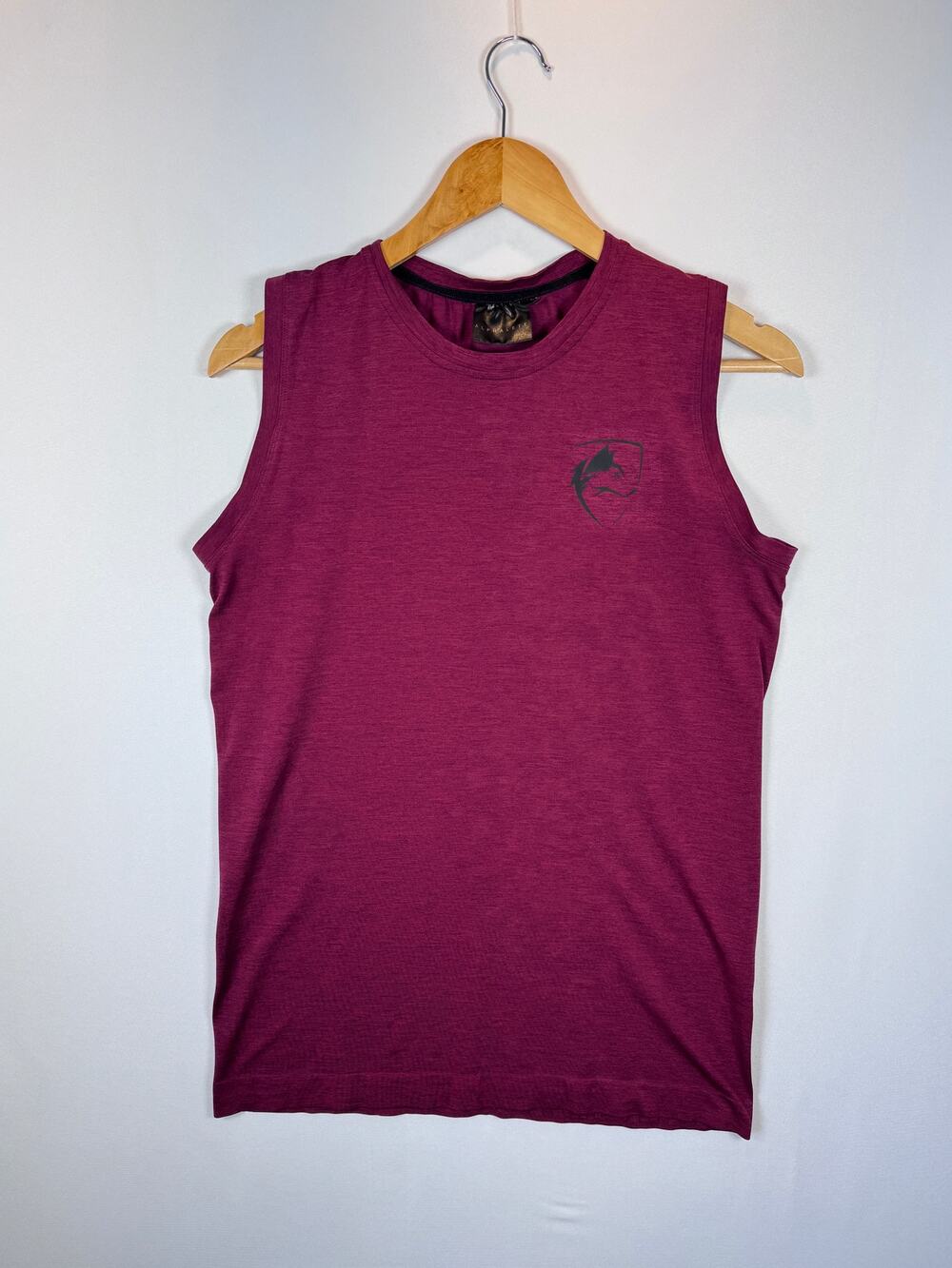 Alphalete Mens Medium Burgundy Sleeveless Athletic Tank Top Wolf Logo Gym